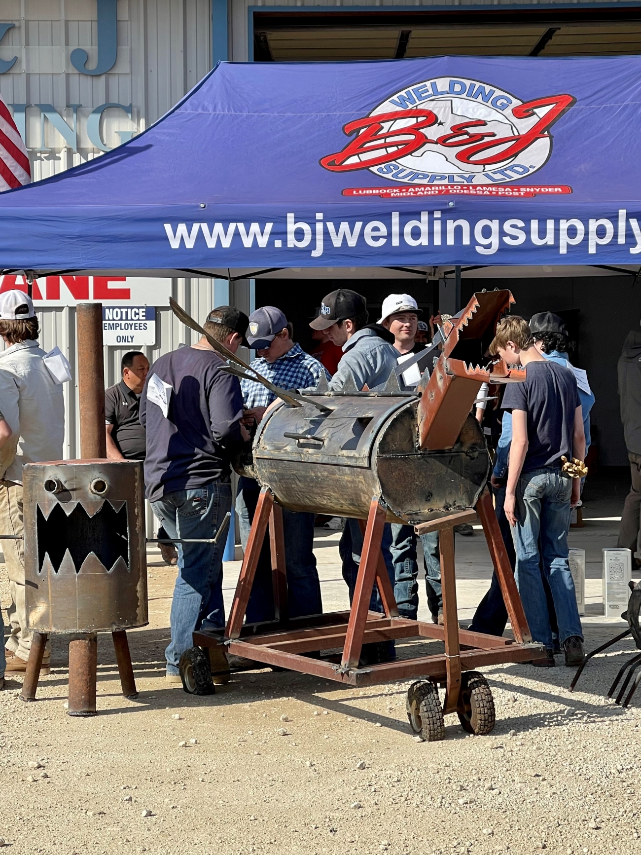 DCOS Helps Promote Snyder ISD Welding Event